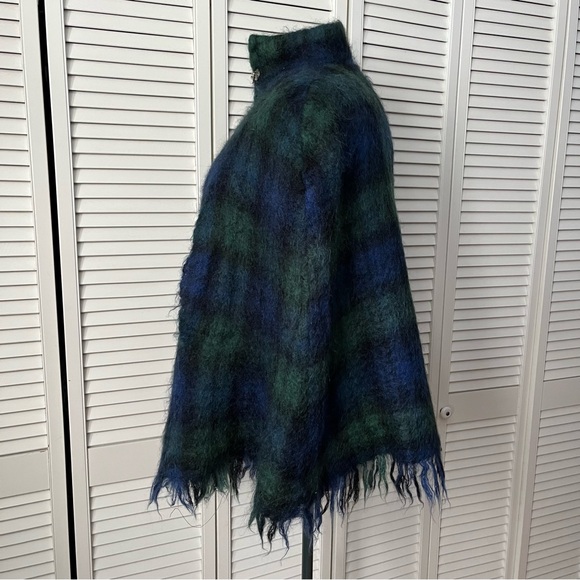 Vintage Robert Burns Mohair Black Watch cape - Picture 5 of 11